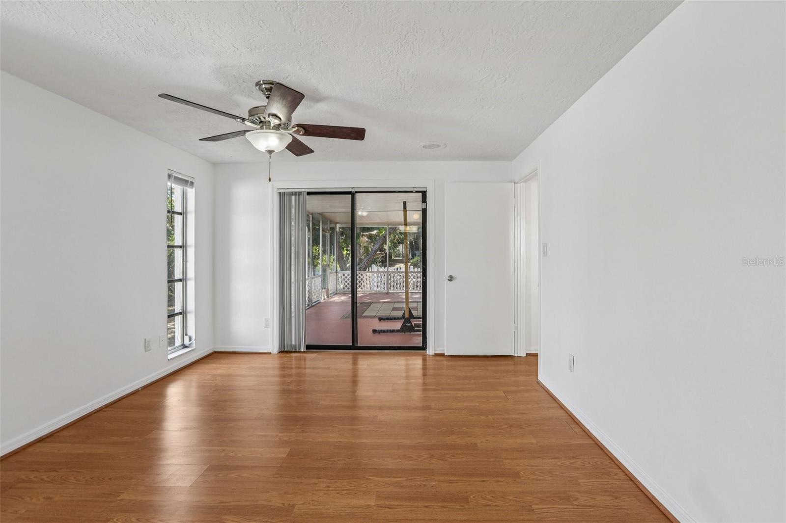 LAKE TARPON ESTATES - Residential