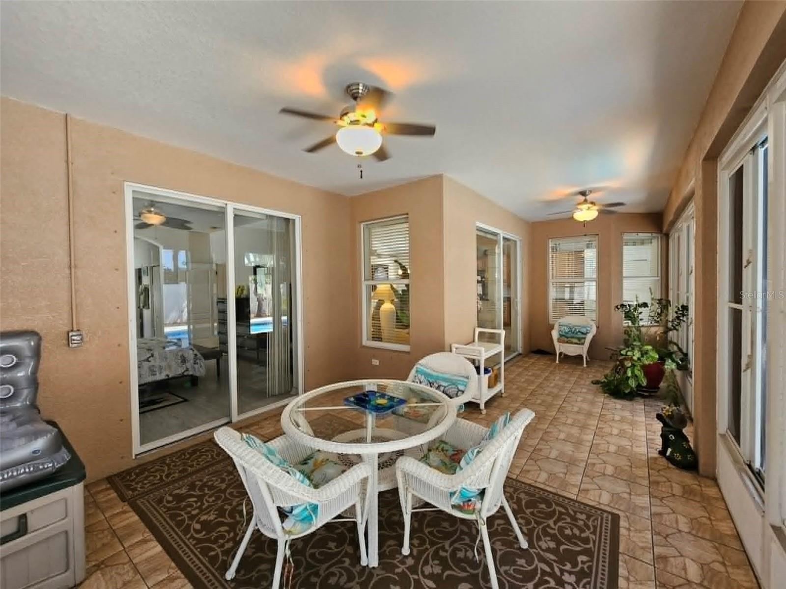 CRYSTAL LAKES - Residential