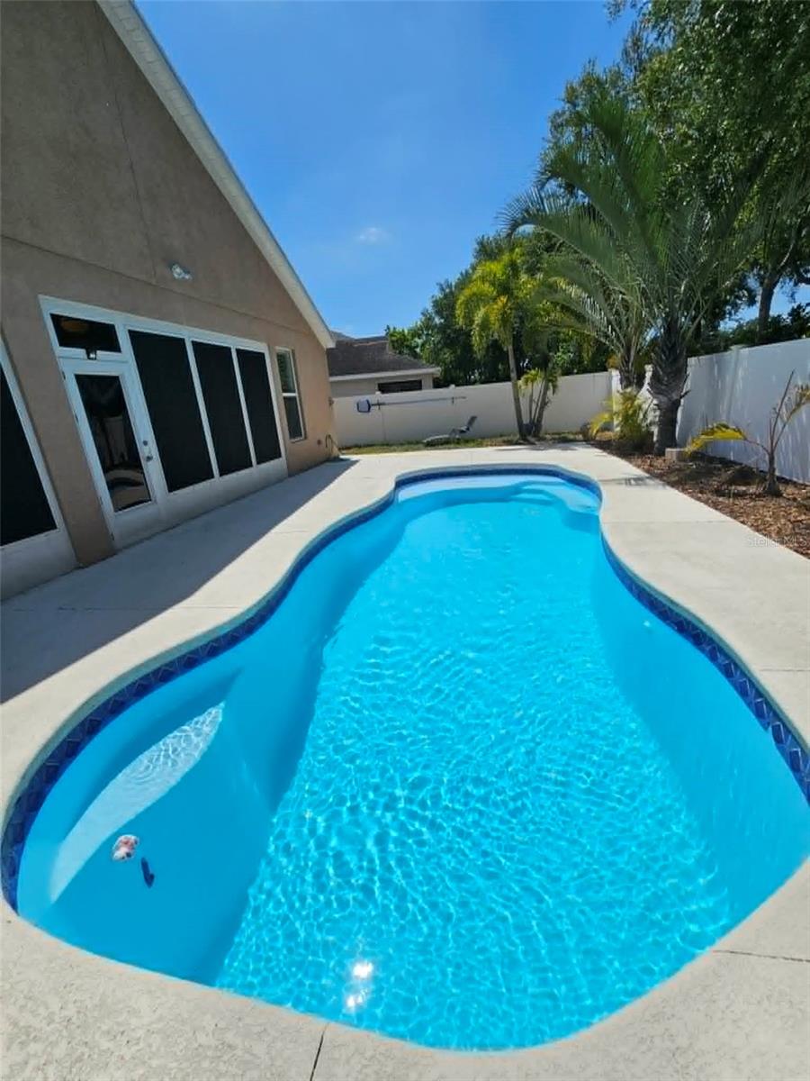 CRYSTAL LAKES - Residential