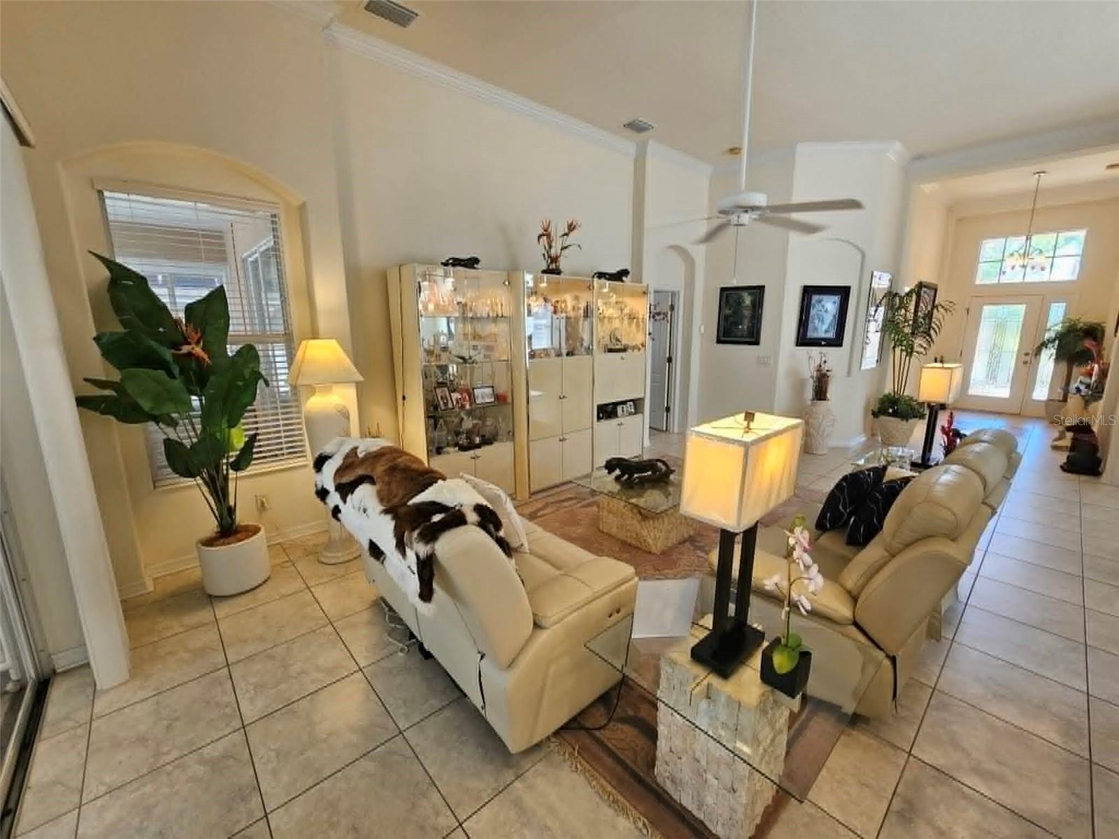 CRYSTAL LAKES - Residential