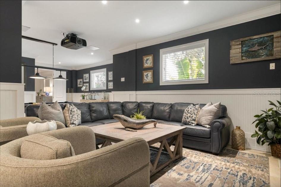 CORTEZ BEACH - Residential