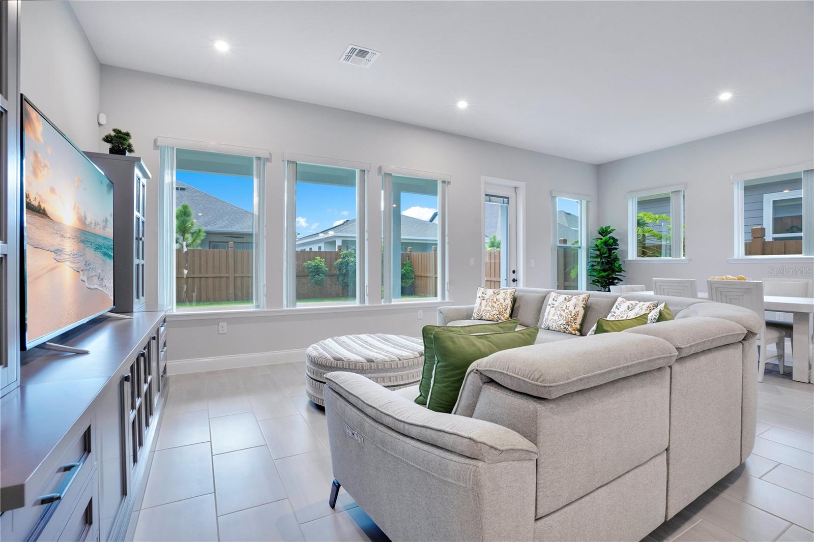 WESLYN PARK PH 2 - Residential