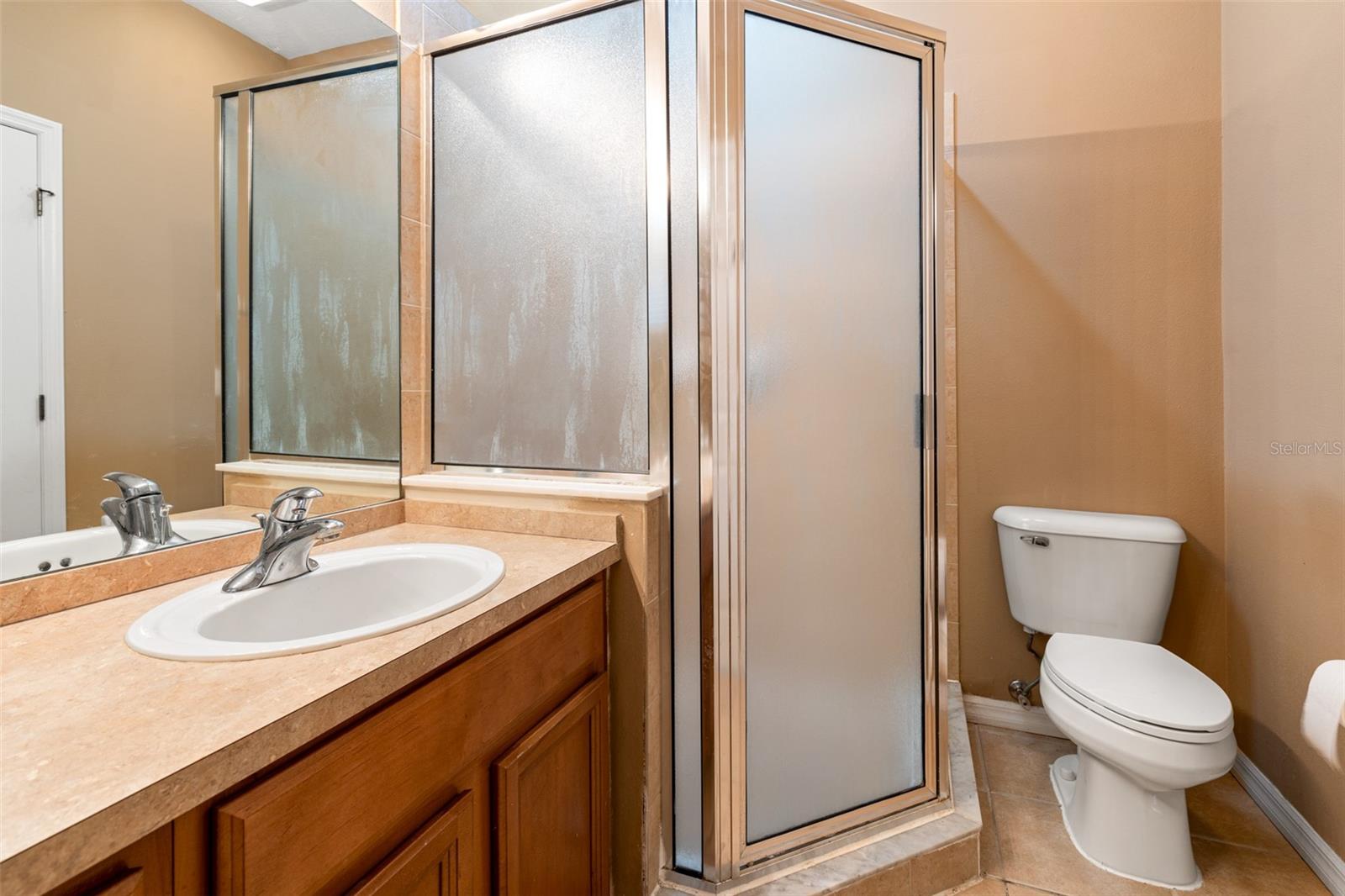 HUNTINGTON RIDGE TOWNHOMES - Residential Lease