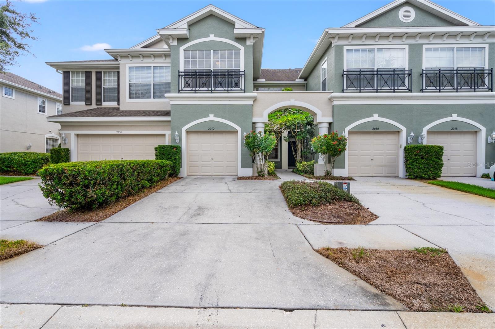 HUNTINGTON RIDGE TOWNHOMES - Residential Lease