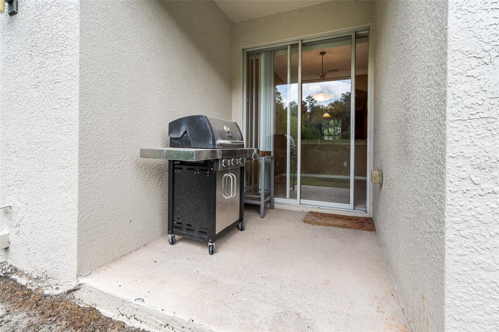 HUNTINGTON RIDGE TOWNHOMES - Residential Lease