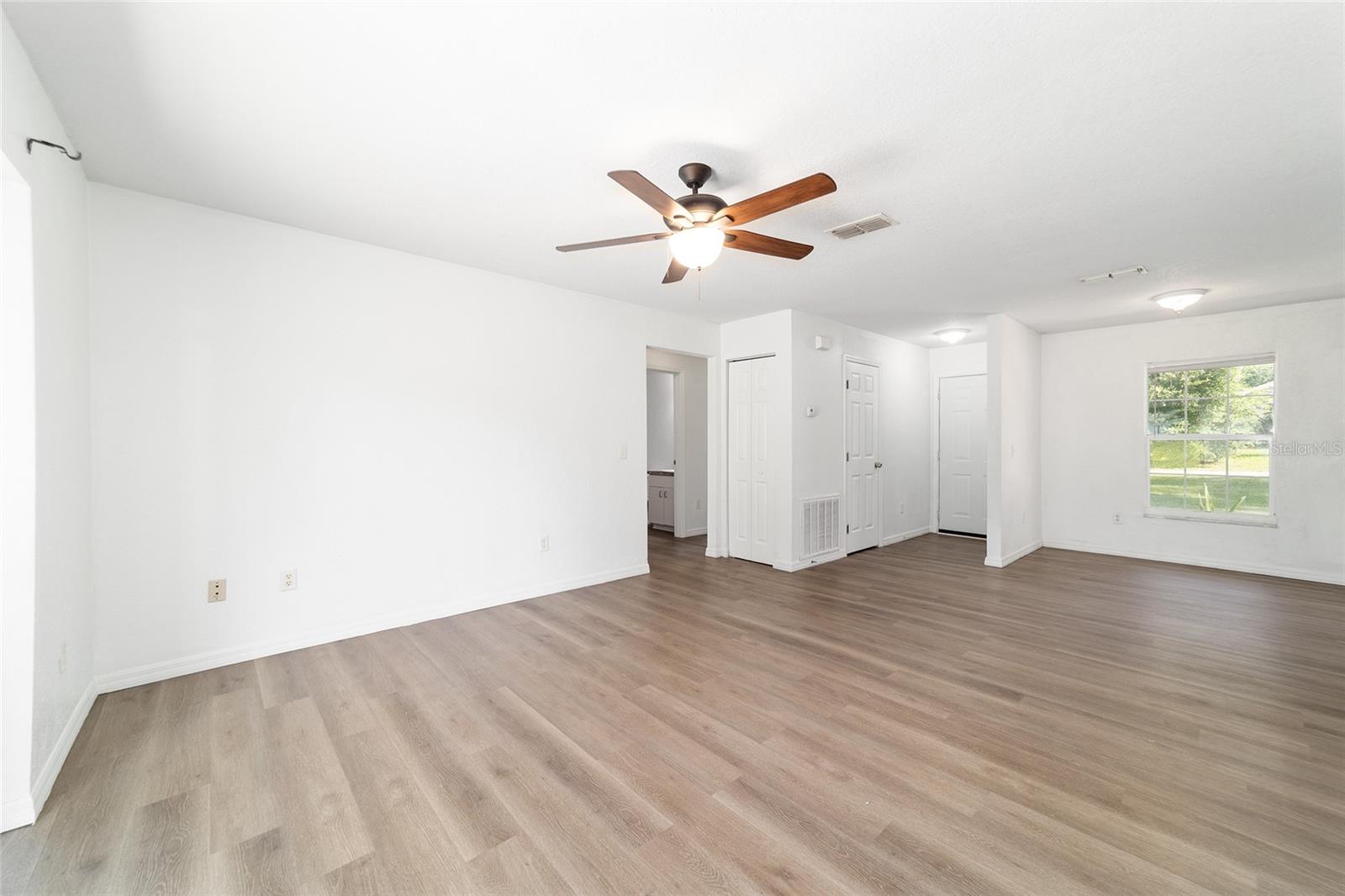 OCALA PARK ESTATE - Residential Lease