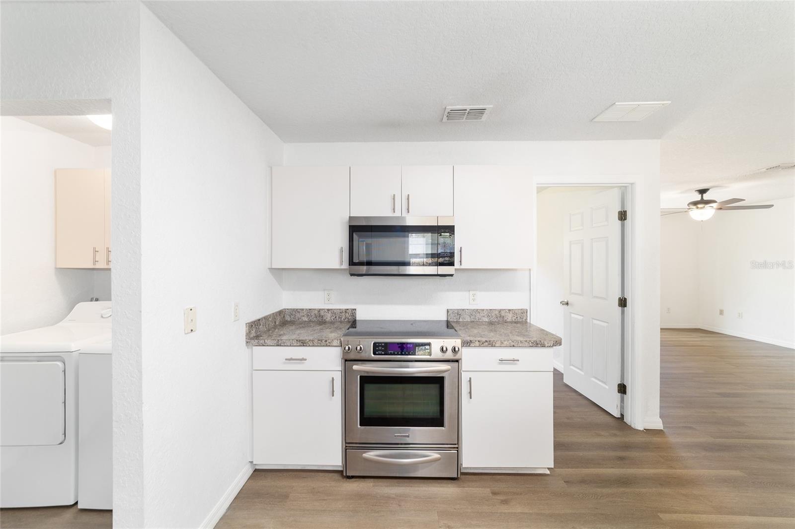 OCALA PARK ESTATE - Residential Lease