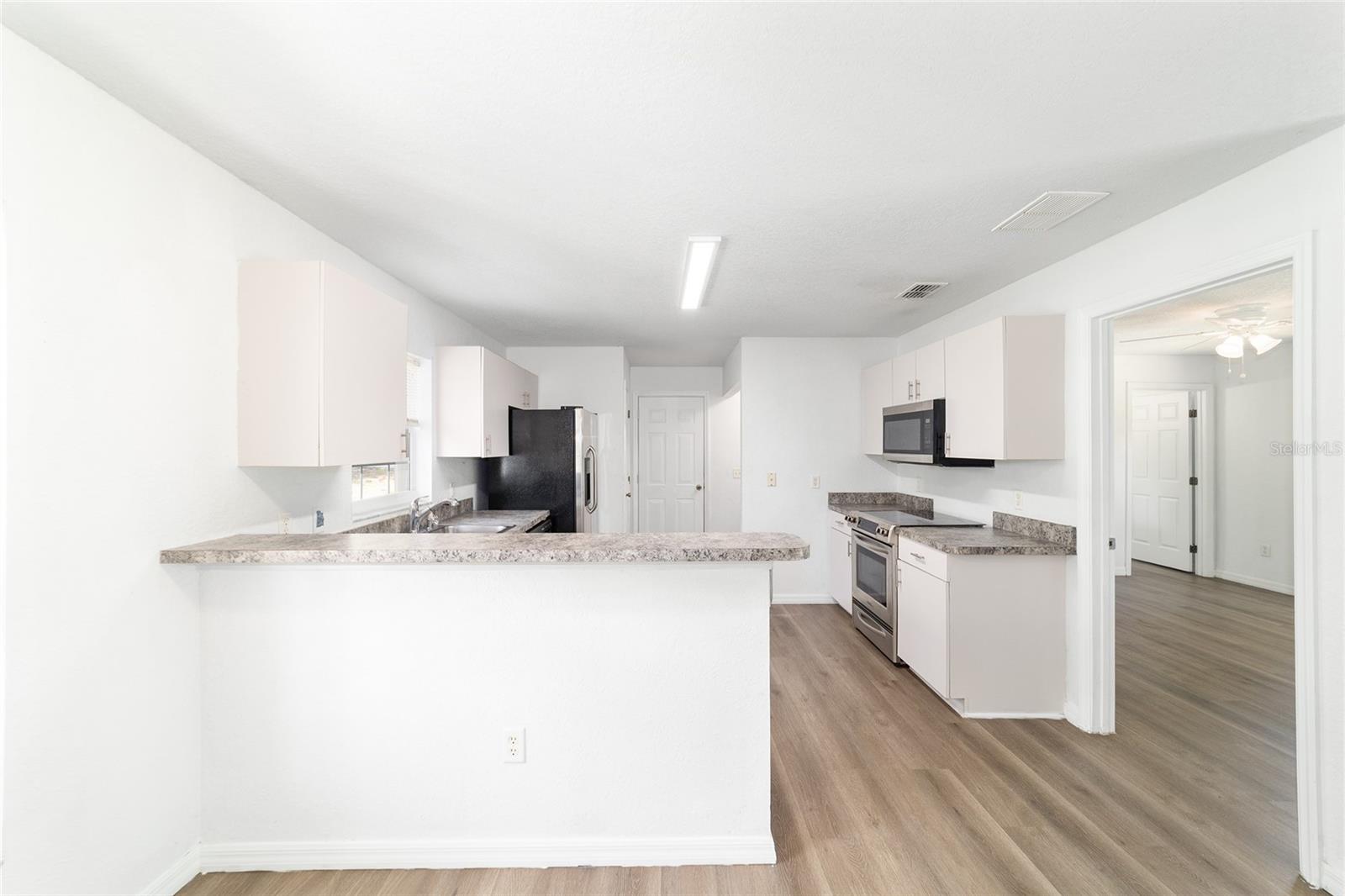 OCALA PARK ESTATE - Residential Lease