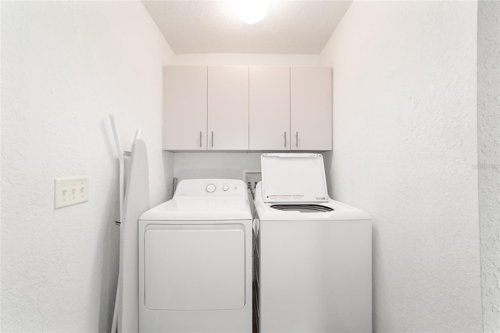 OCALA PARK ESTATE - Residential Lease