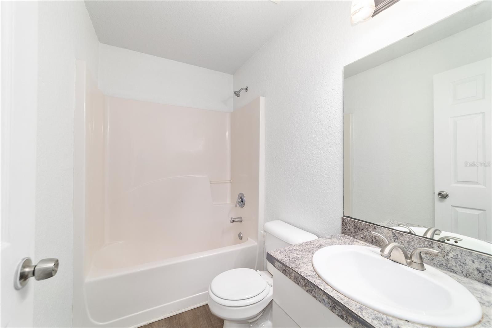 OCALA PARK ESTATE - Residential Lease