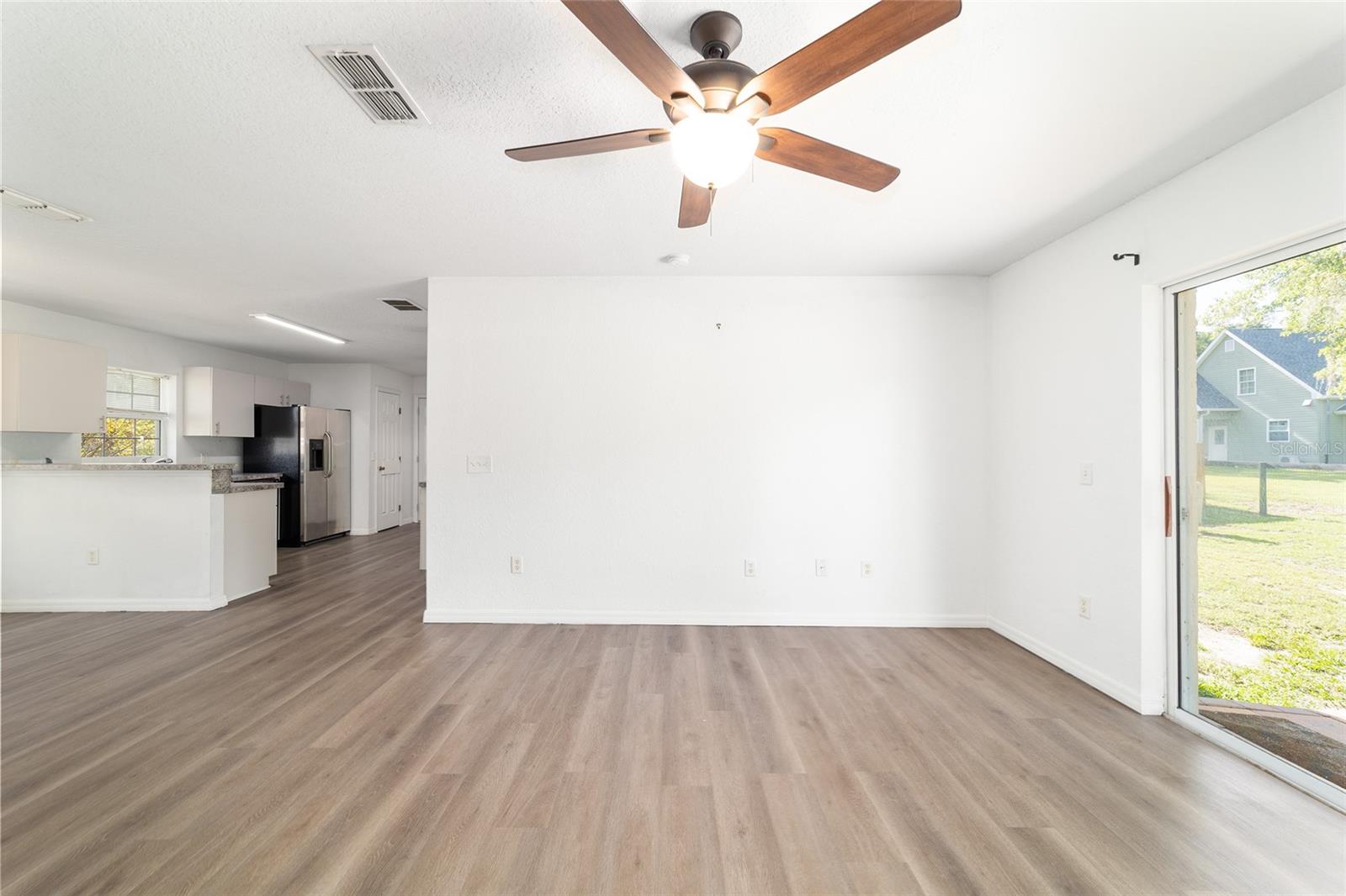 OCALA PARK ESTATE - Residential Lease