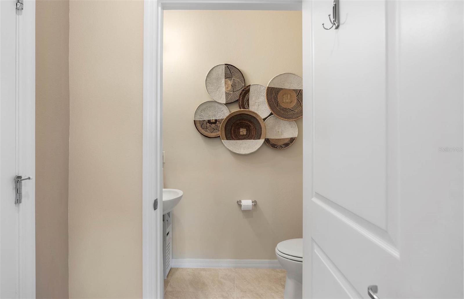 OVIEDO SQUARE - Residential