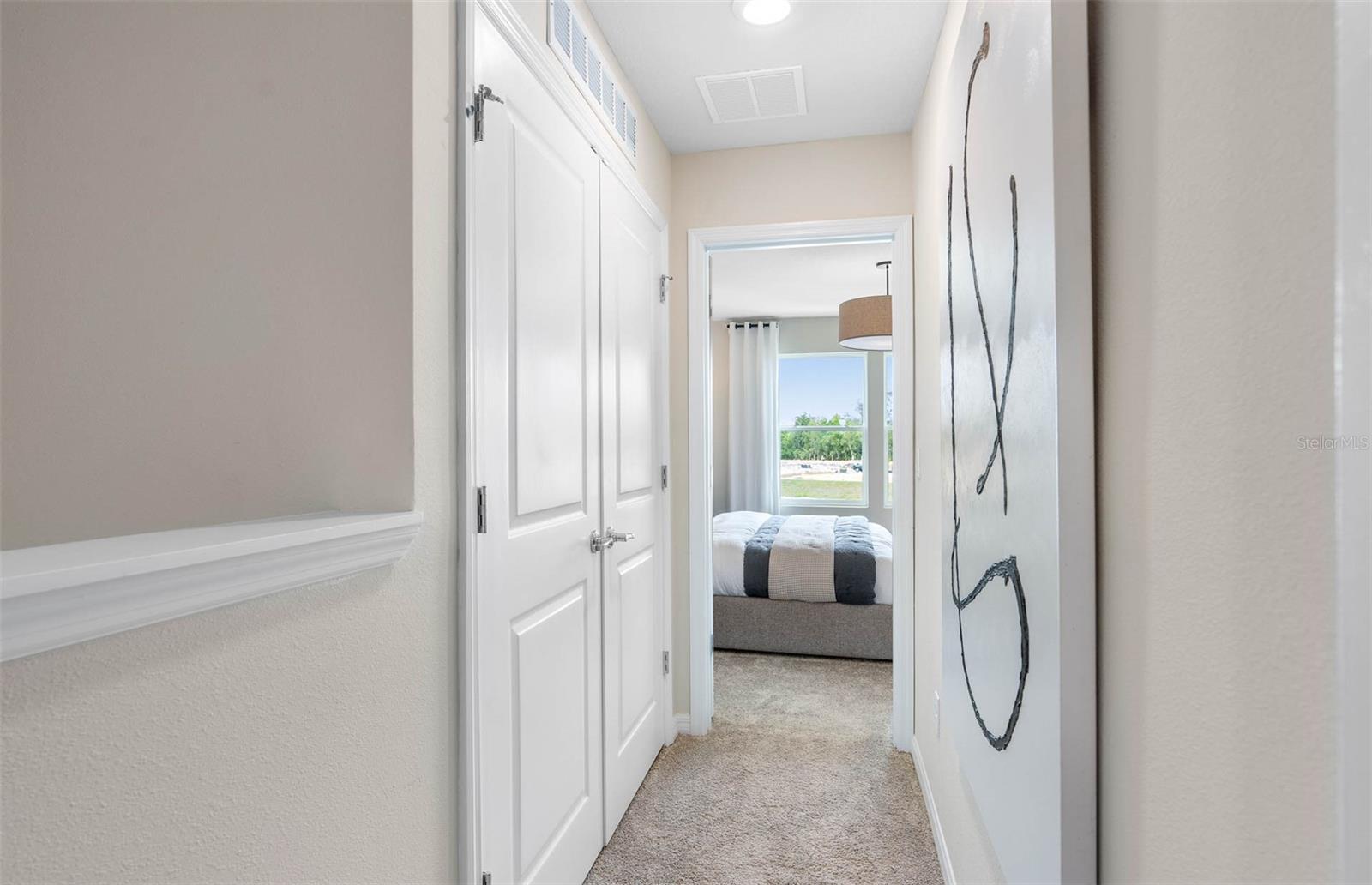 OVIEDO SQUARE - Residential