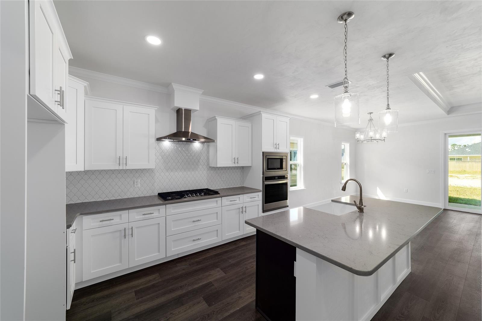 GRAND OAKS - Residential