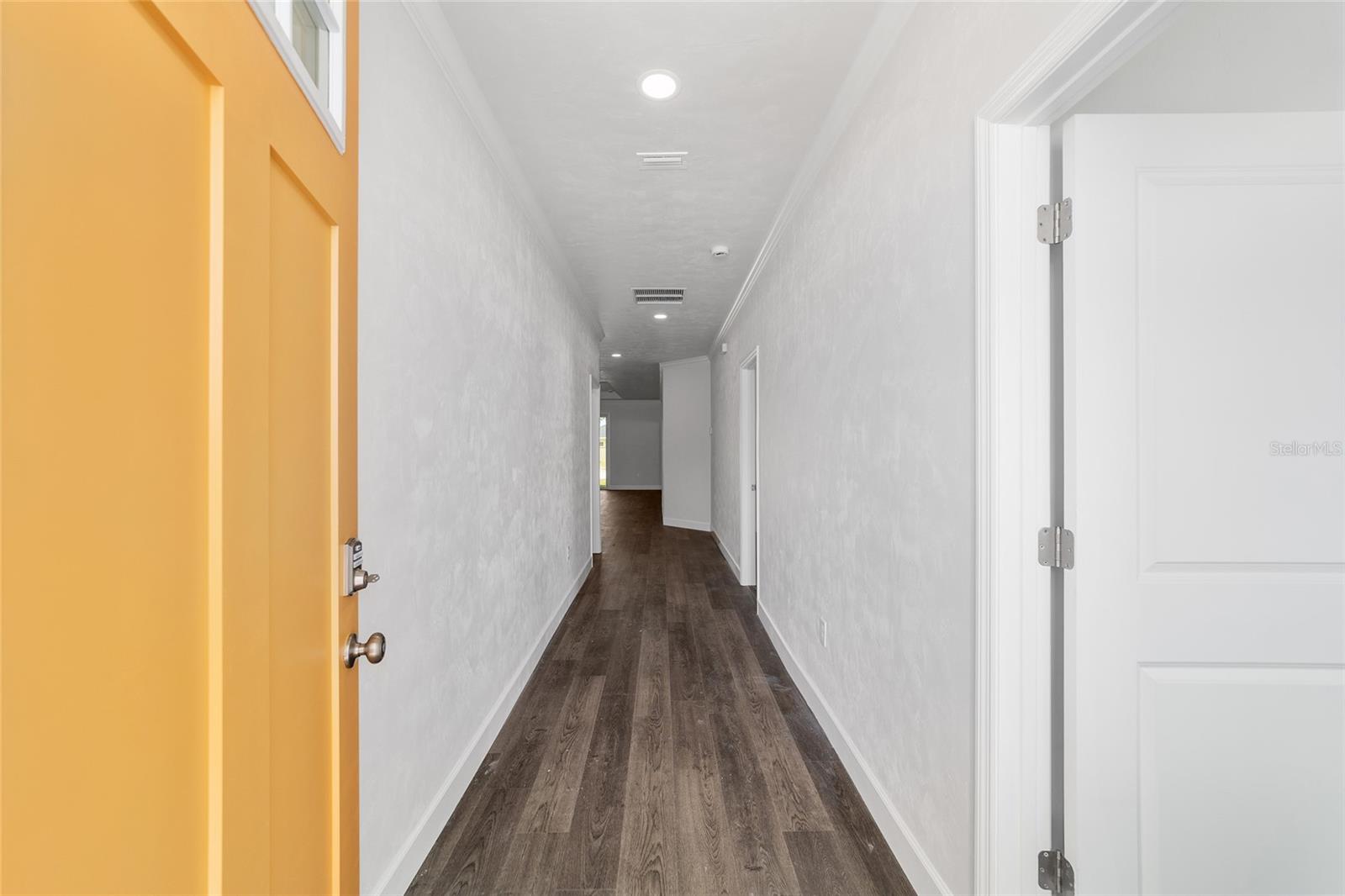 GRAND OAKS - Residential