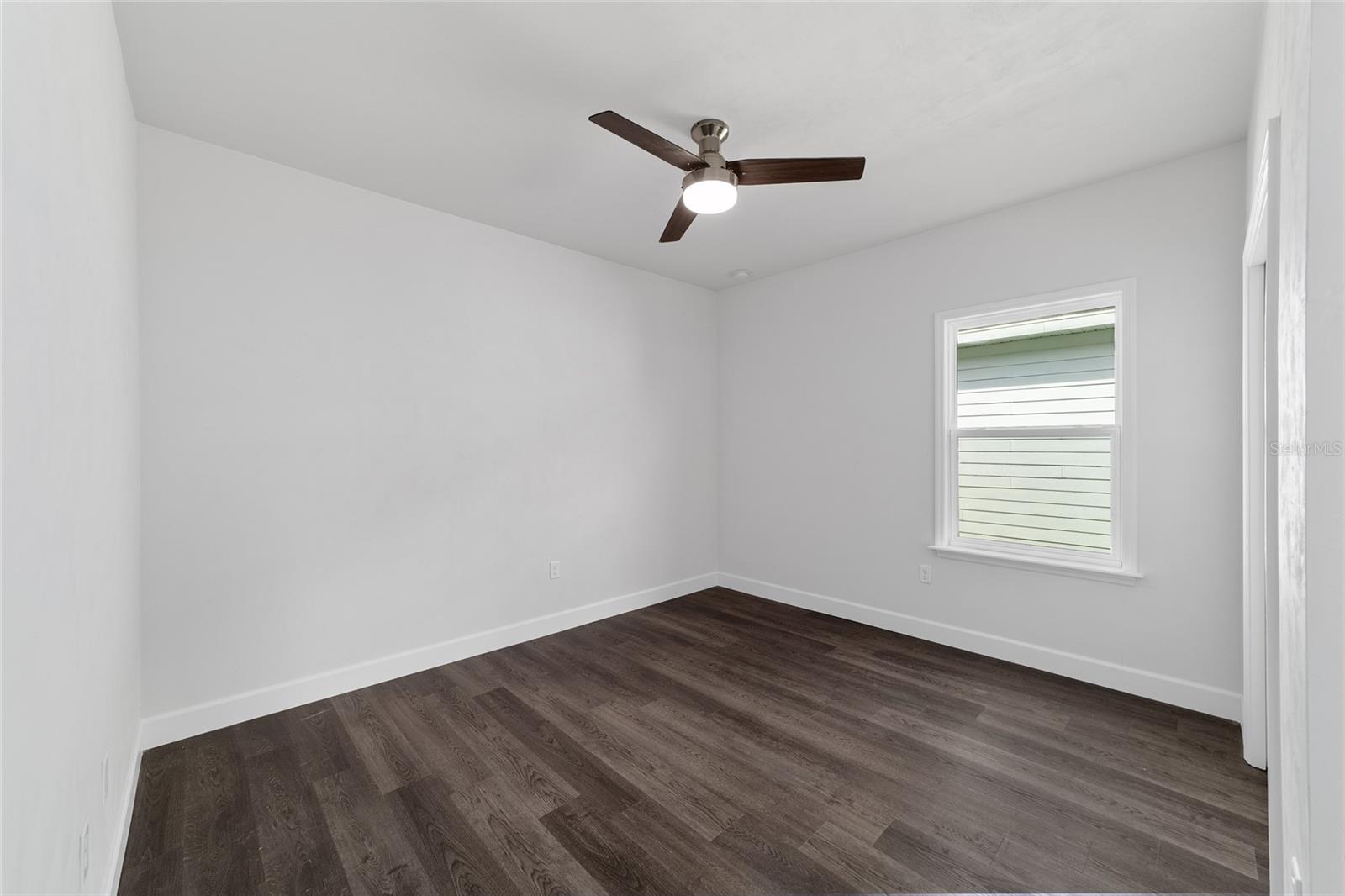GRAND OAKS - Residential