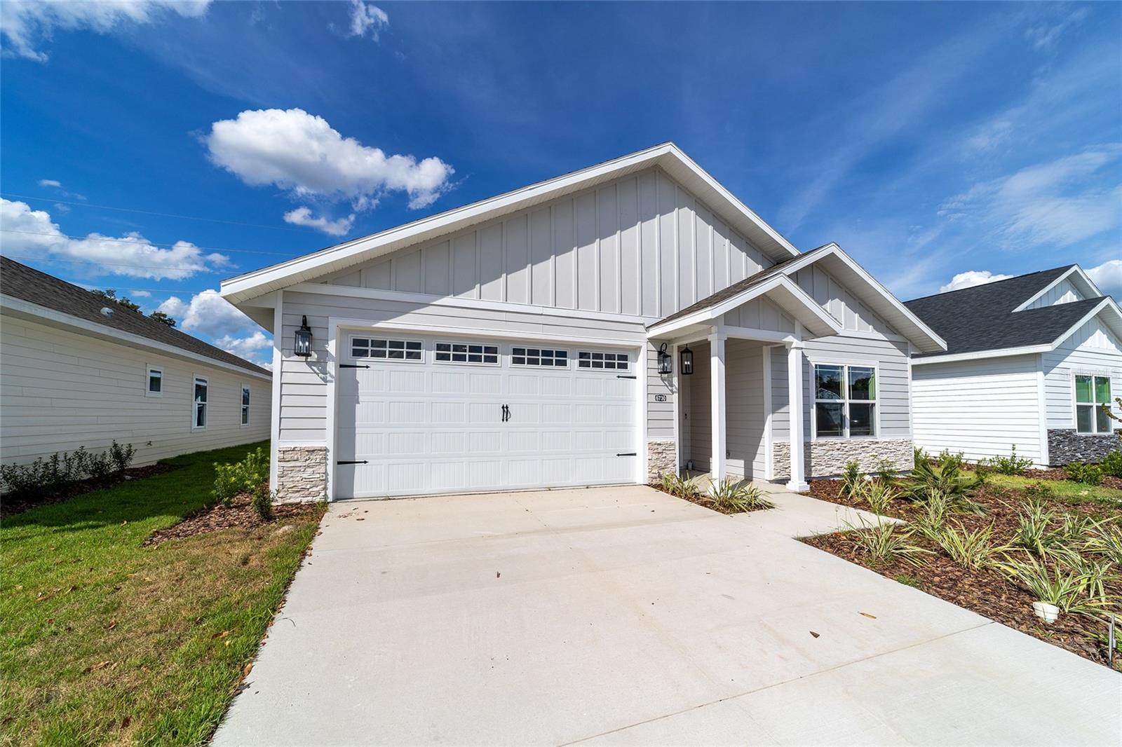 GRAND OAKS - Residential