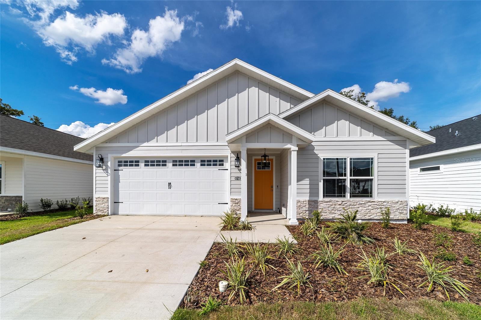 GRAND OAKS - Residential