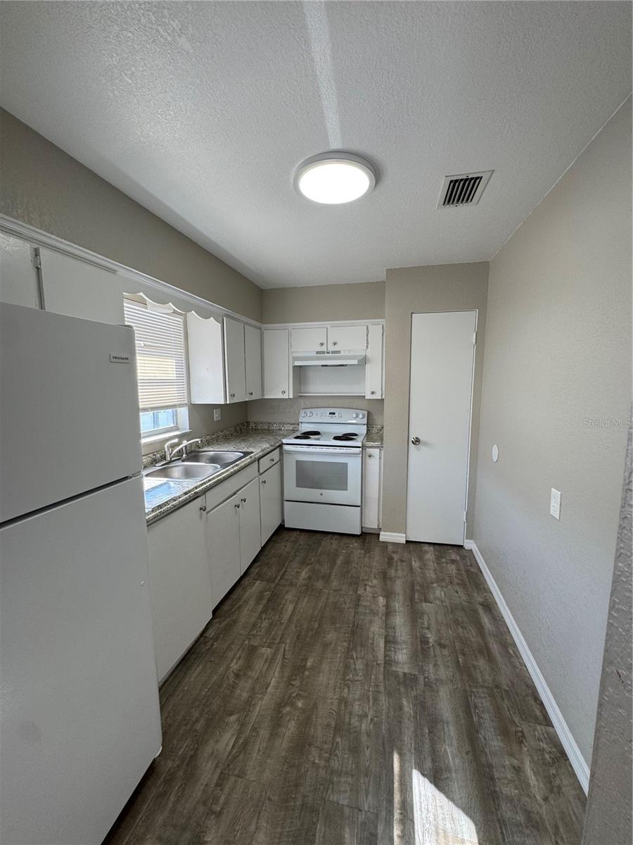 ST CLOUD 2ND TOWN OF - Residential Lease