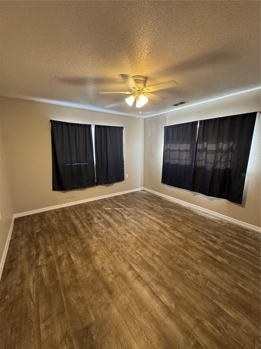 ST CLOUD 2ND TOWN OF - Residential Lease