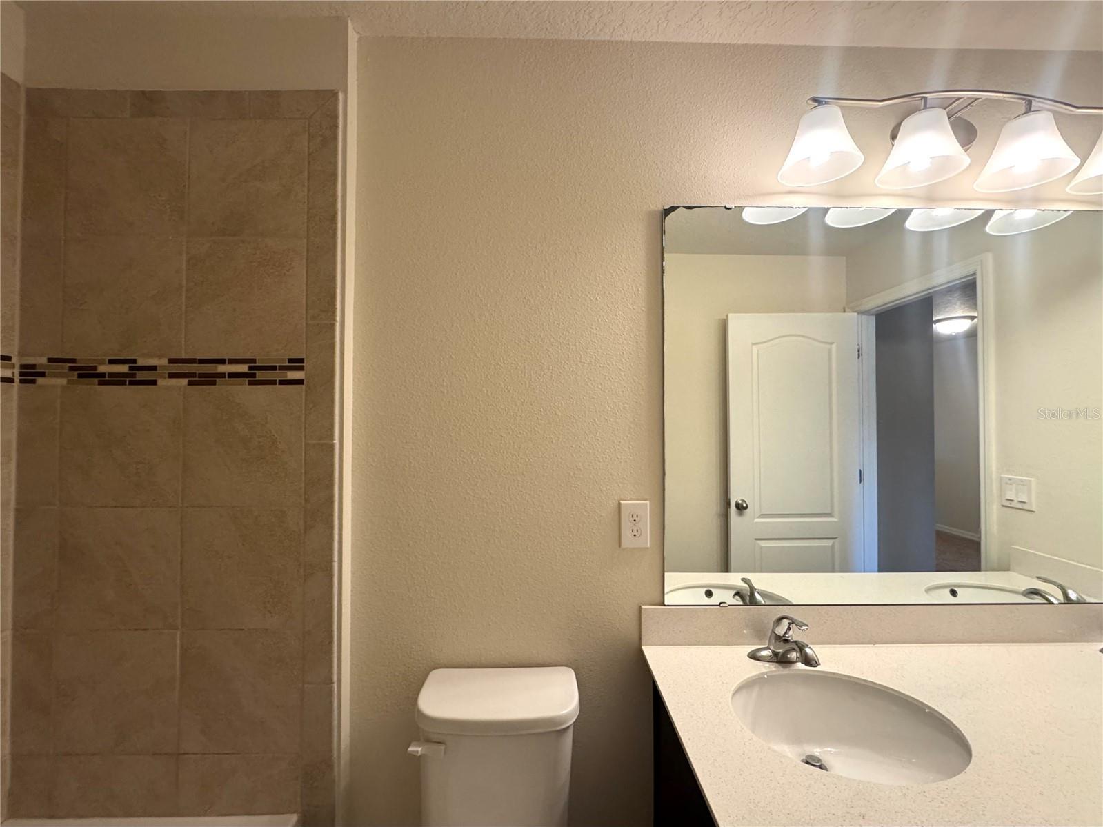 CENTRAL PARK TWNHMS - Residential Lease