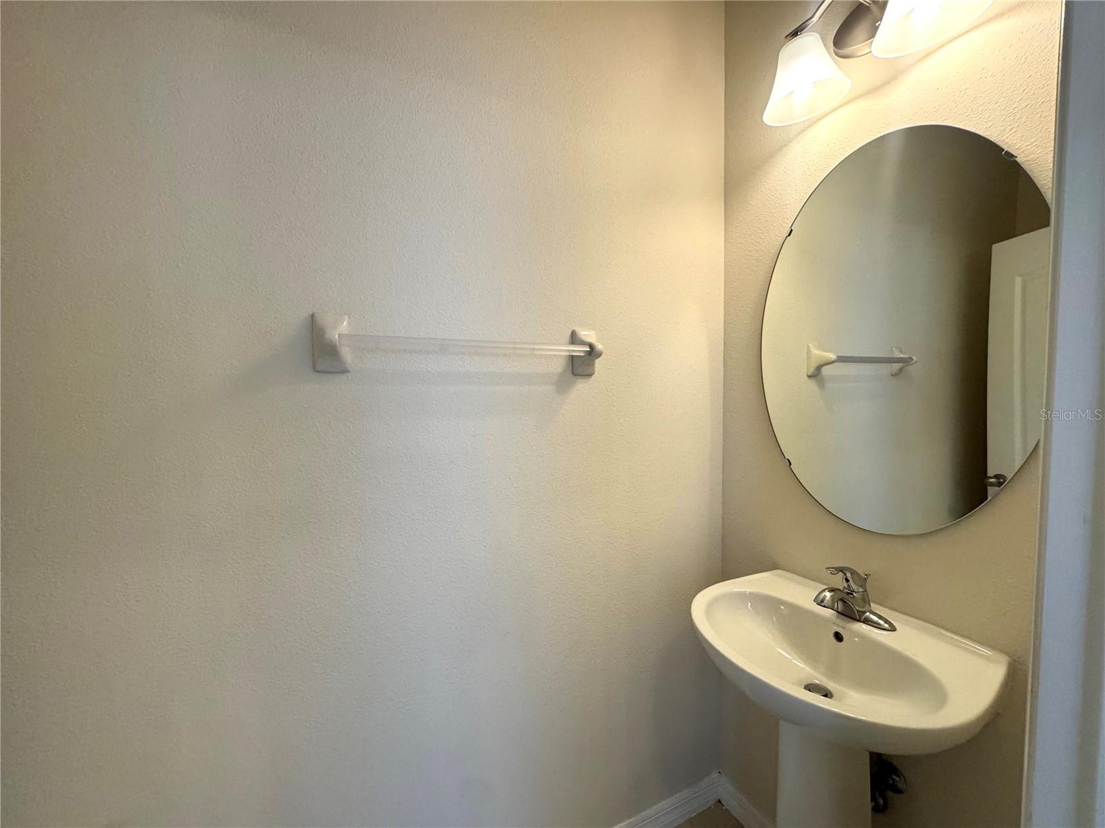 CENTRAL PARK TWNHMS - Residential Lease