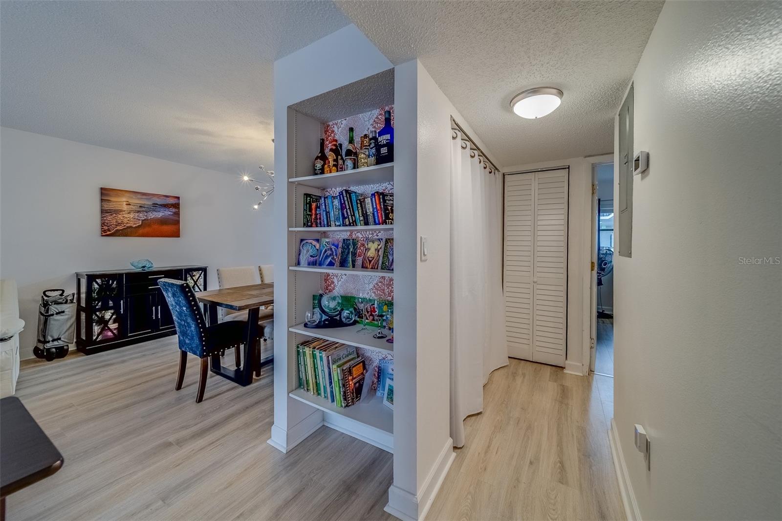 RUSTLEWOOD AT COUNTRYSIDE CONDO - Residential