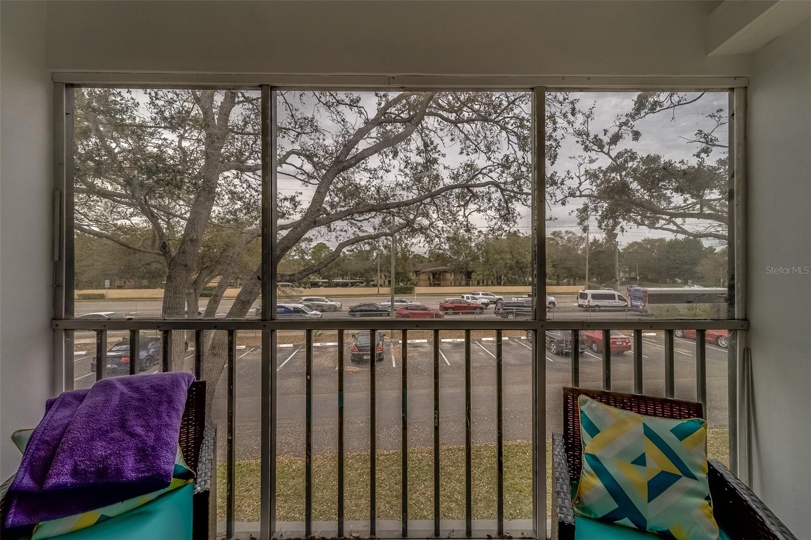 RUSTLEWOOD AT COUNTRYSIDE CONDO - Residential