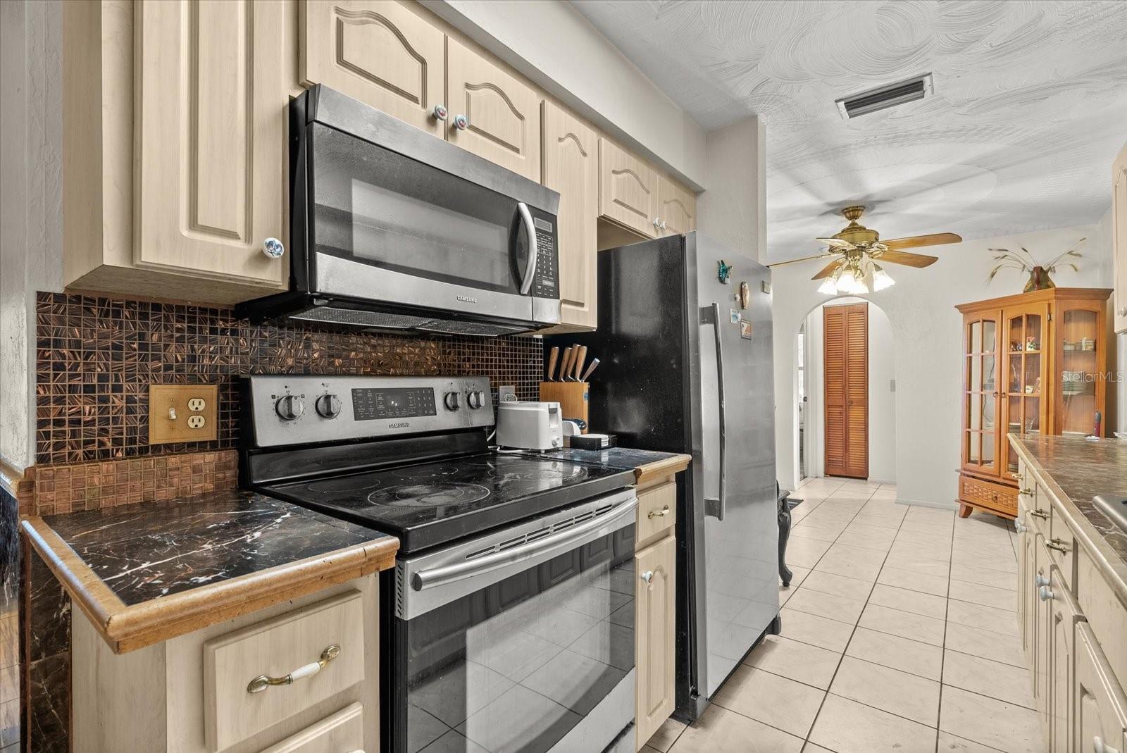 WARM MINERAL SPGS - Residential