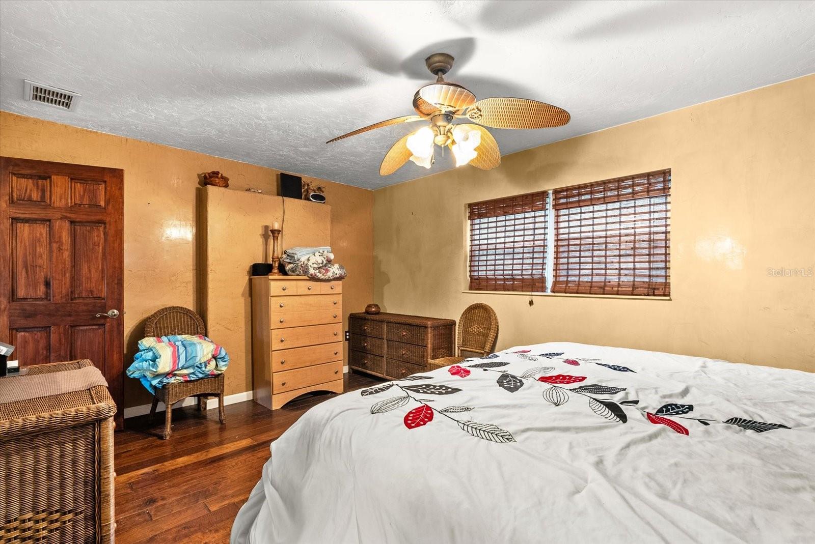 WARM MINERAL SPGS - Residential