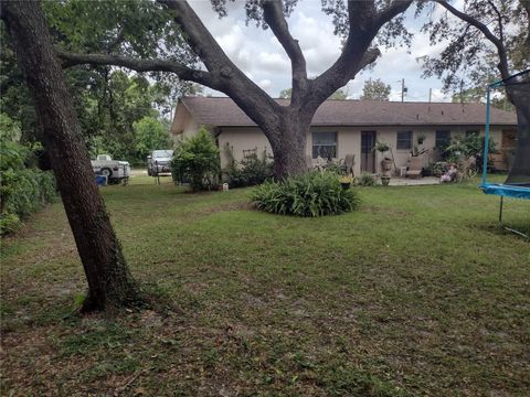 A home in LAKE MARY