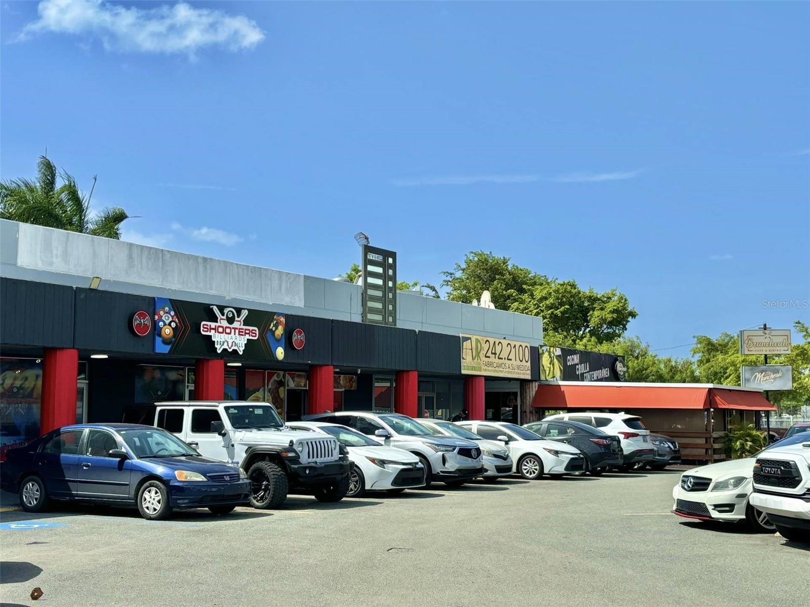 PLAZA MARINA BAHIA - Commercial Sale