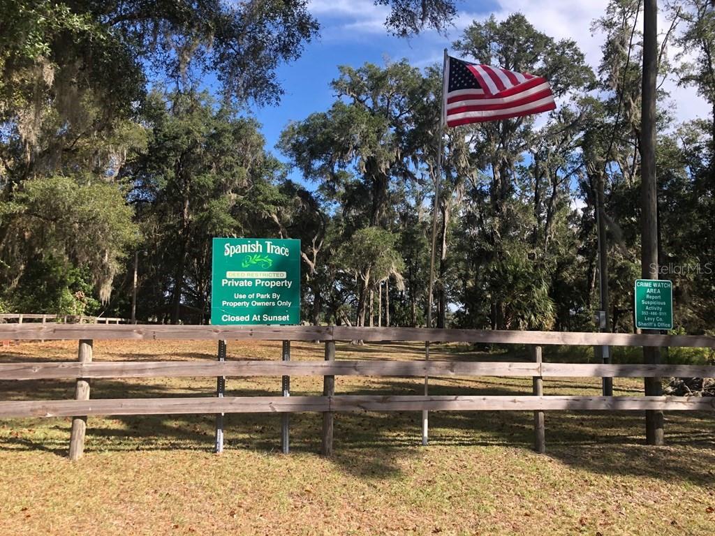 SPANISH TRACE SUB - Land