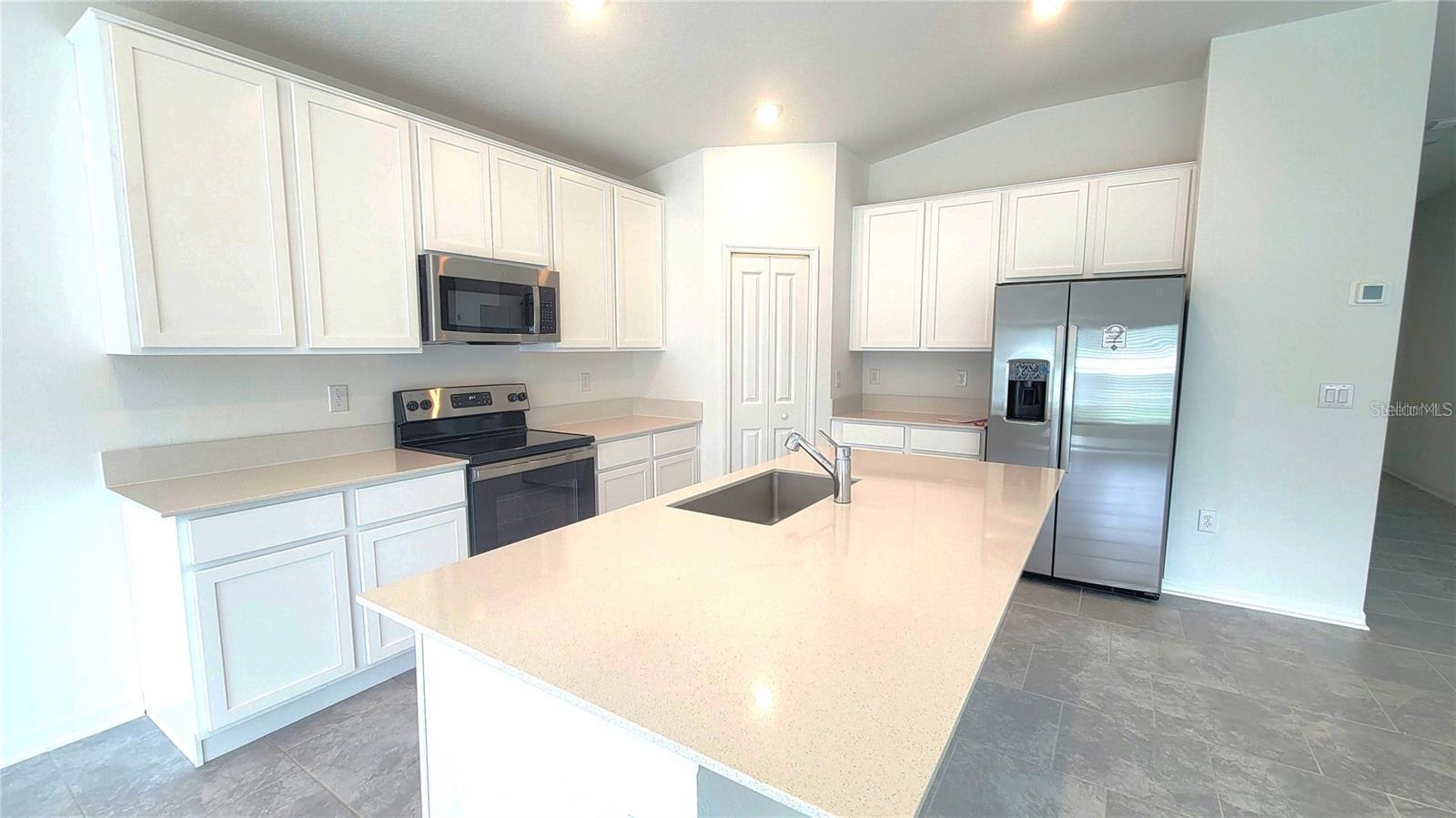 LEOMA'S LANDING - Residential Lease