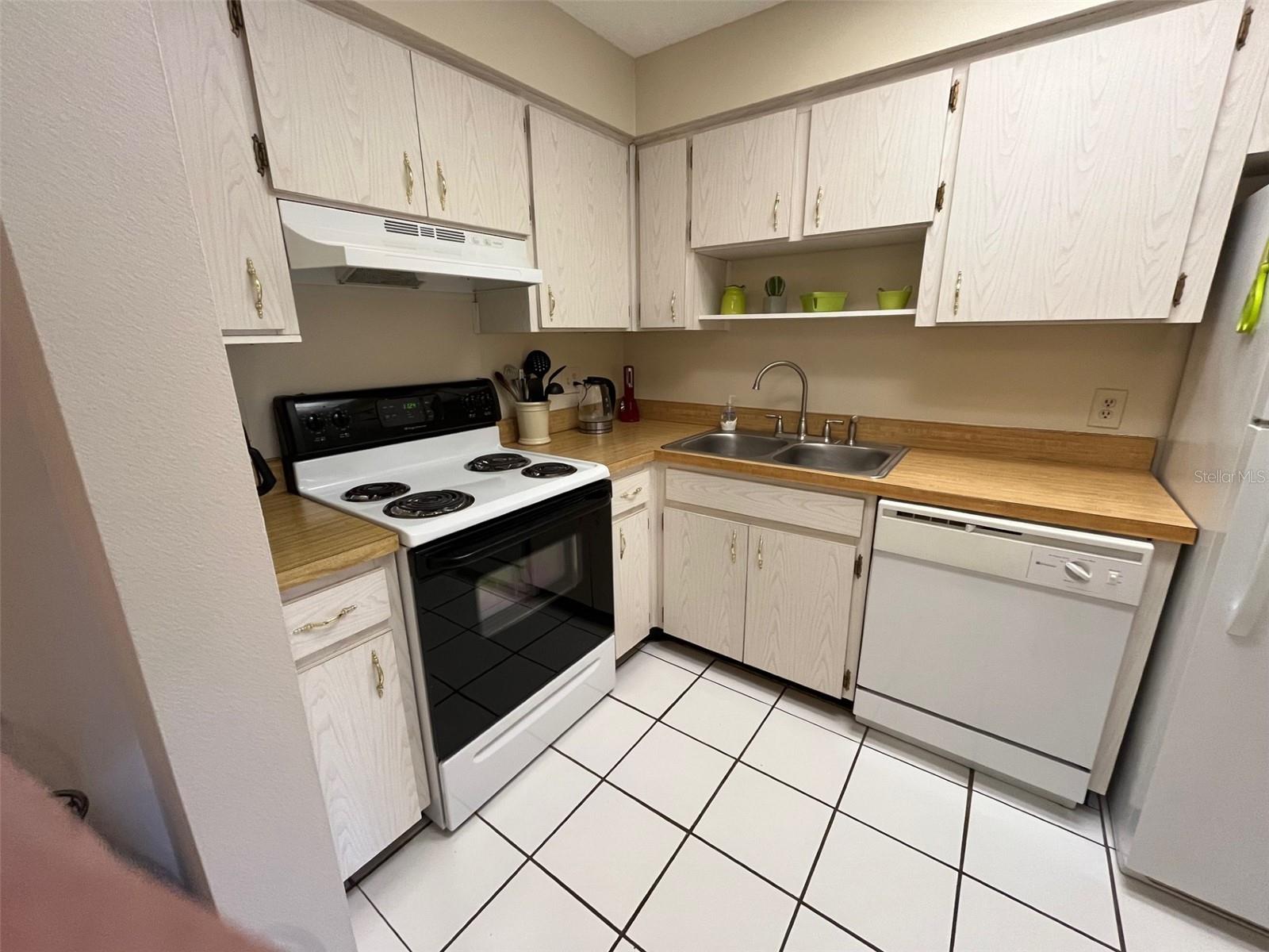 GREEN VALLEY ESTATES UNIT TWO - Residential