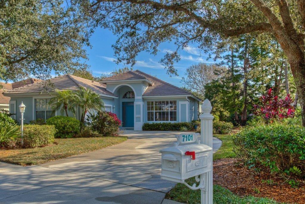 University Park Country Club single family home on an over sized lot. Welcome to this inviting open floor plan with volume ceiling and nice lake and natural bird views. This house offers a formal living room and dining room with a relaxing family room that views the pool and lake. Nice light colored stone Corian counters in the kitchen with eat-in breakfast table with pool and lake views to enjoy your morning coffee or tea. This three bedroom with King in master, Queen and twin trundle bed in other bedrooms is made to accommodate your guest. This house and community offers an up graded cable package and high speed internet. The private salt water pool does have heating options for and additional fee. This gated community does offer tenants a Trail membership to play golf at an extra fee through University Park Country Club. This community is great location to many restaurants, major Shopping Mall, Parks for strolls, 25 min drive to beaches or Downtown Sarasota for opera or theater for much enjoyment. This owner would consider a long term or short rentals.
