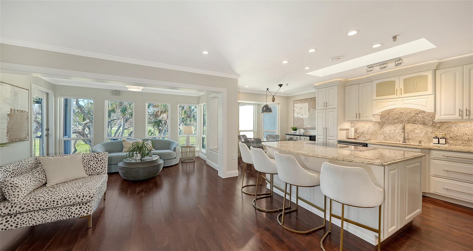 2195 HARBOURSIDE DRIVE 404