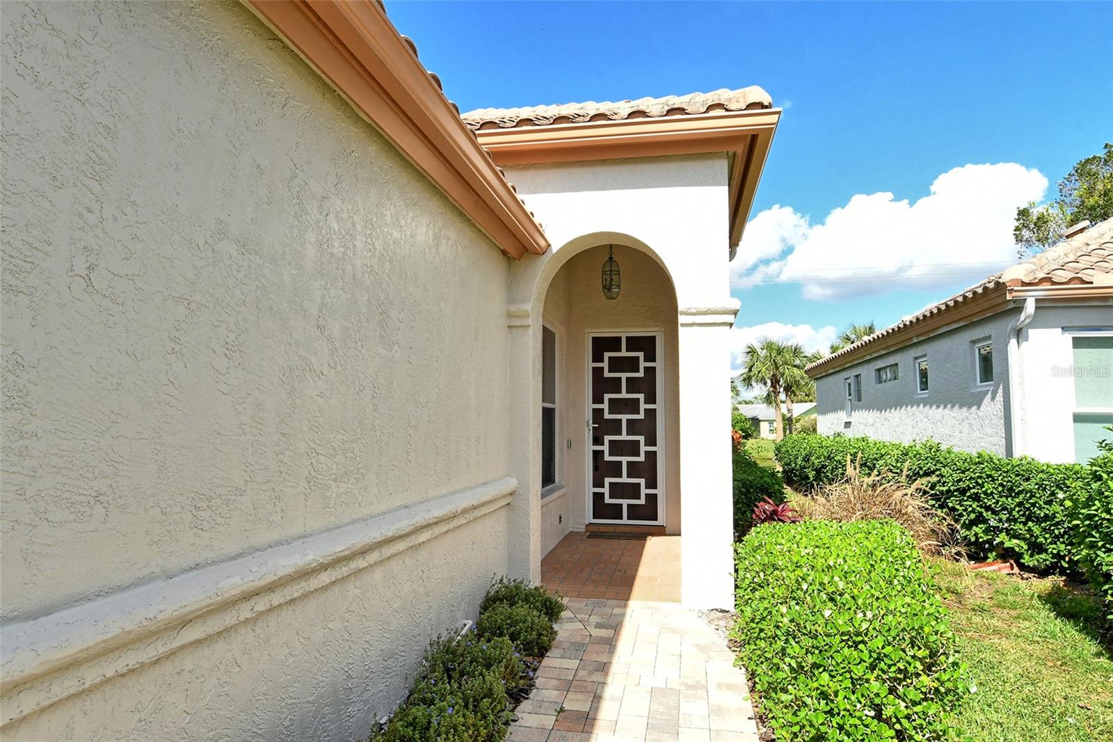3924 ALAMANDA DRIVE