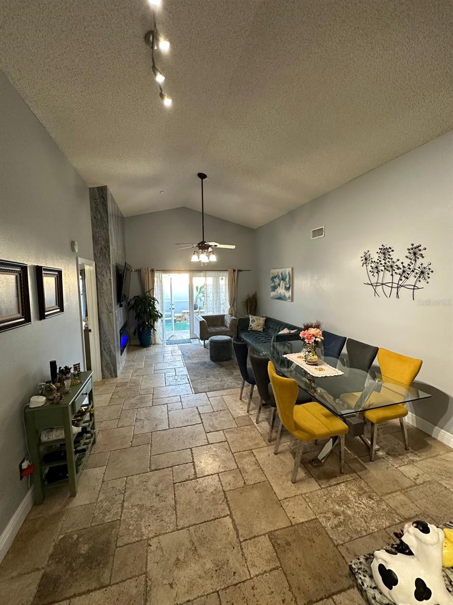 HAMPTON PARK UNIT 4 - Residential