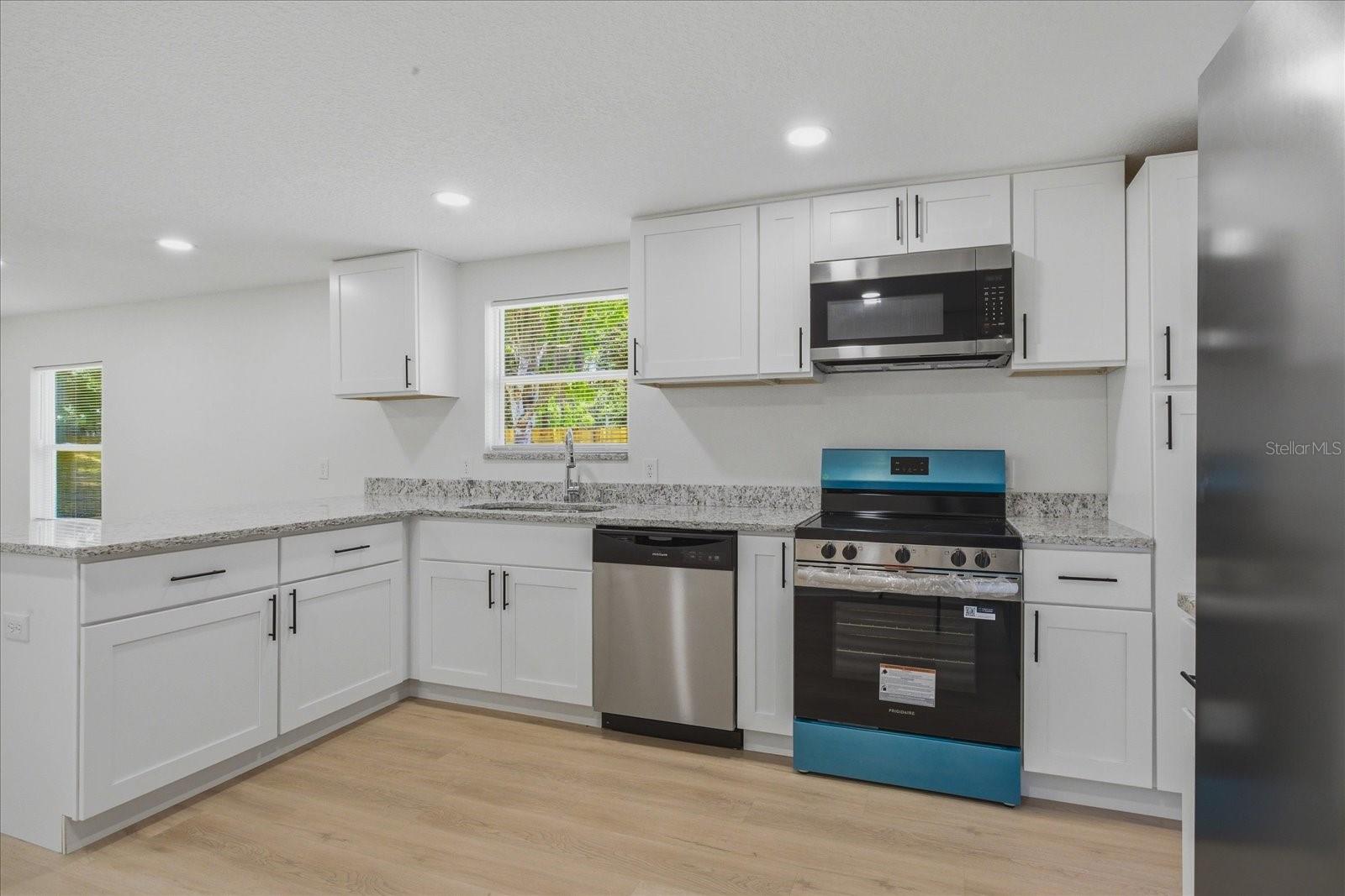 OAKRIDGE - Residential