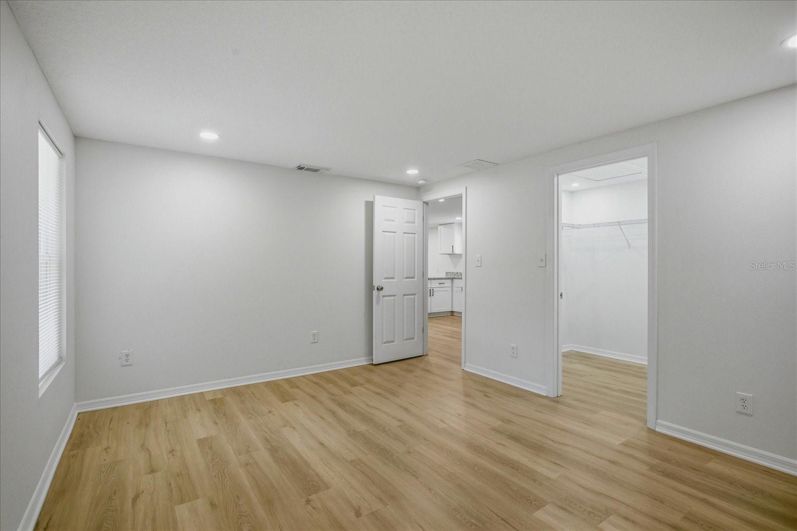 OAKRIDGE - Residential