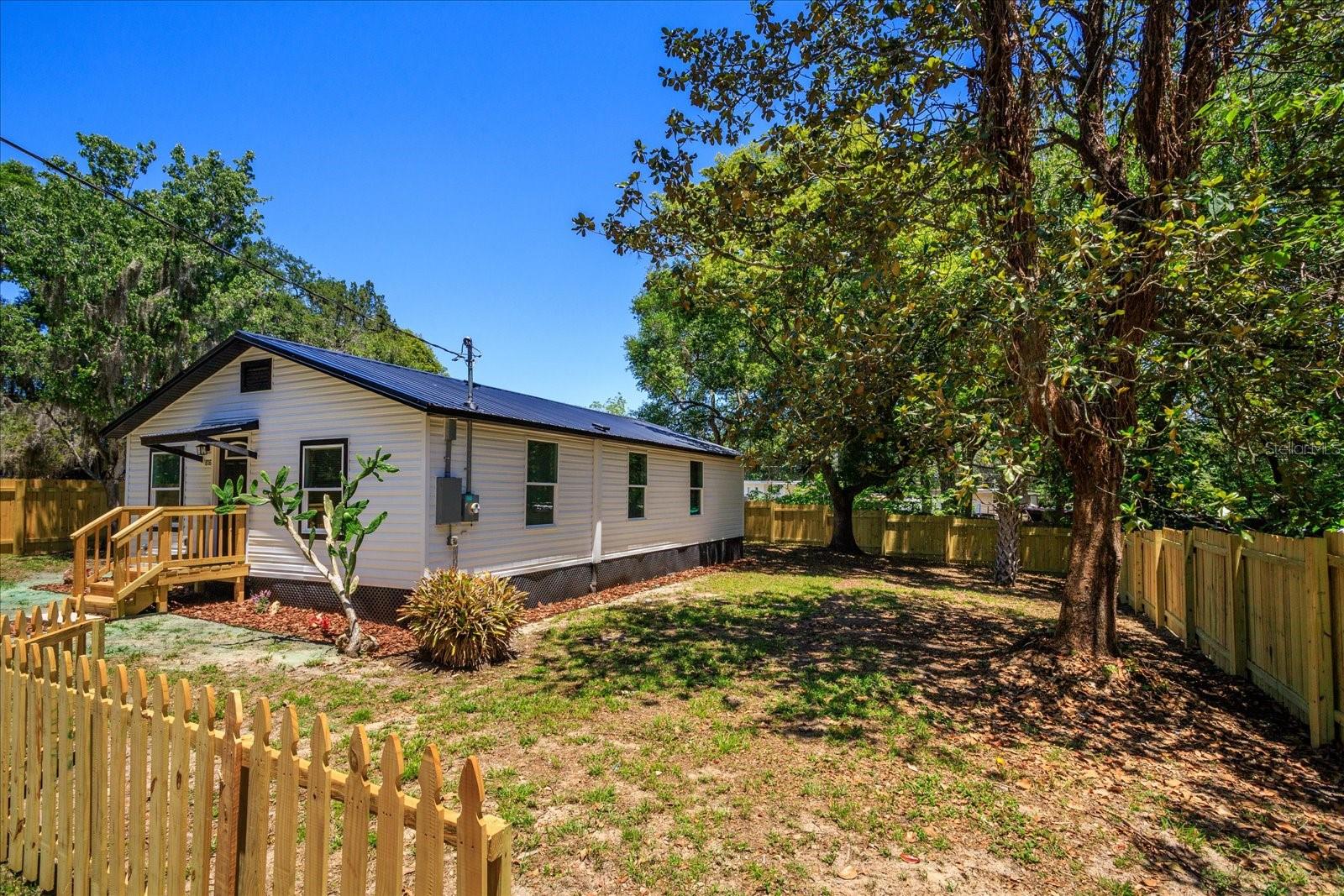 OAKRIDGE - Residential
