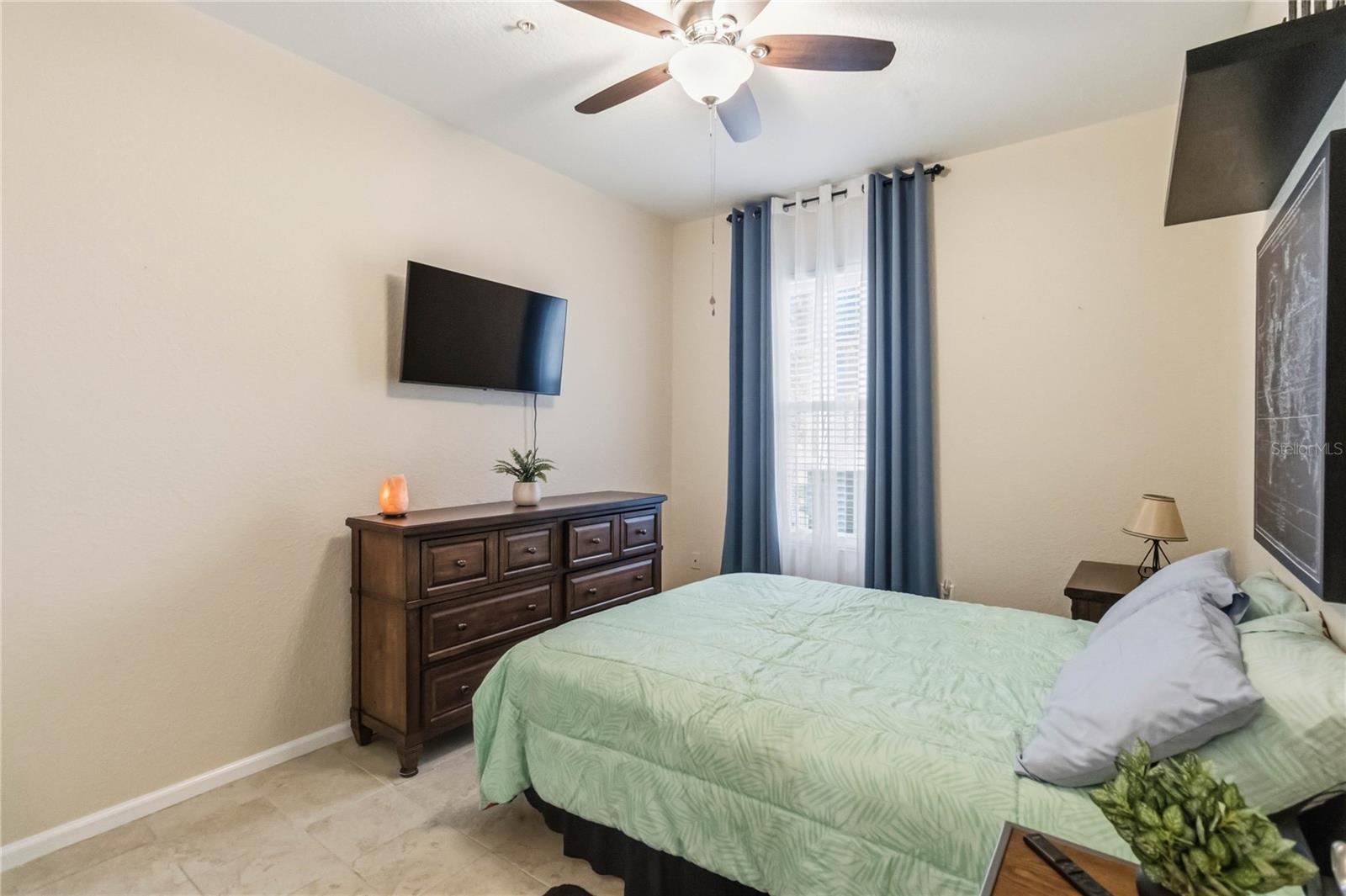 FLORA RIDGE CONDOMINIUM PH 10 - Residential