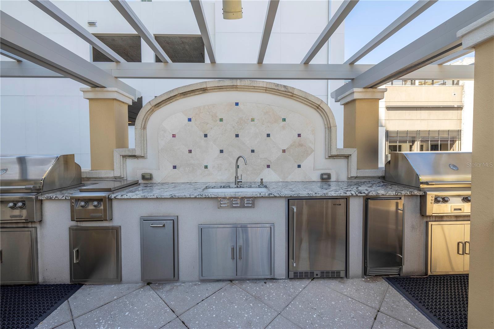 PARKSHORE PLAZA CONDO - Residential