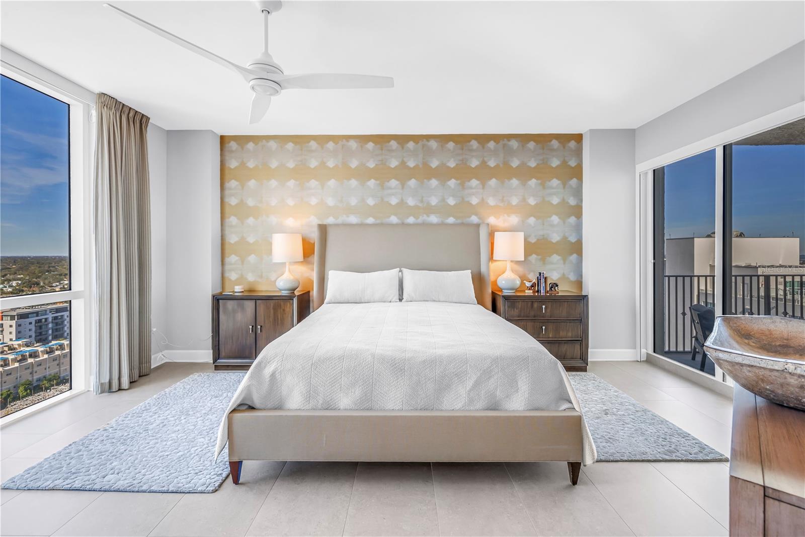 PARKSHORE PLAZA CONDO - Residential