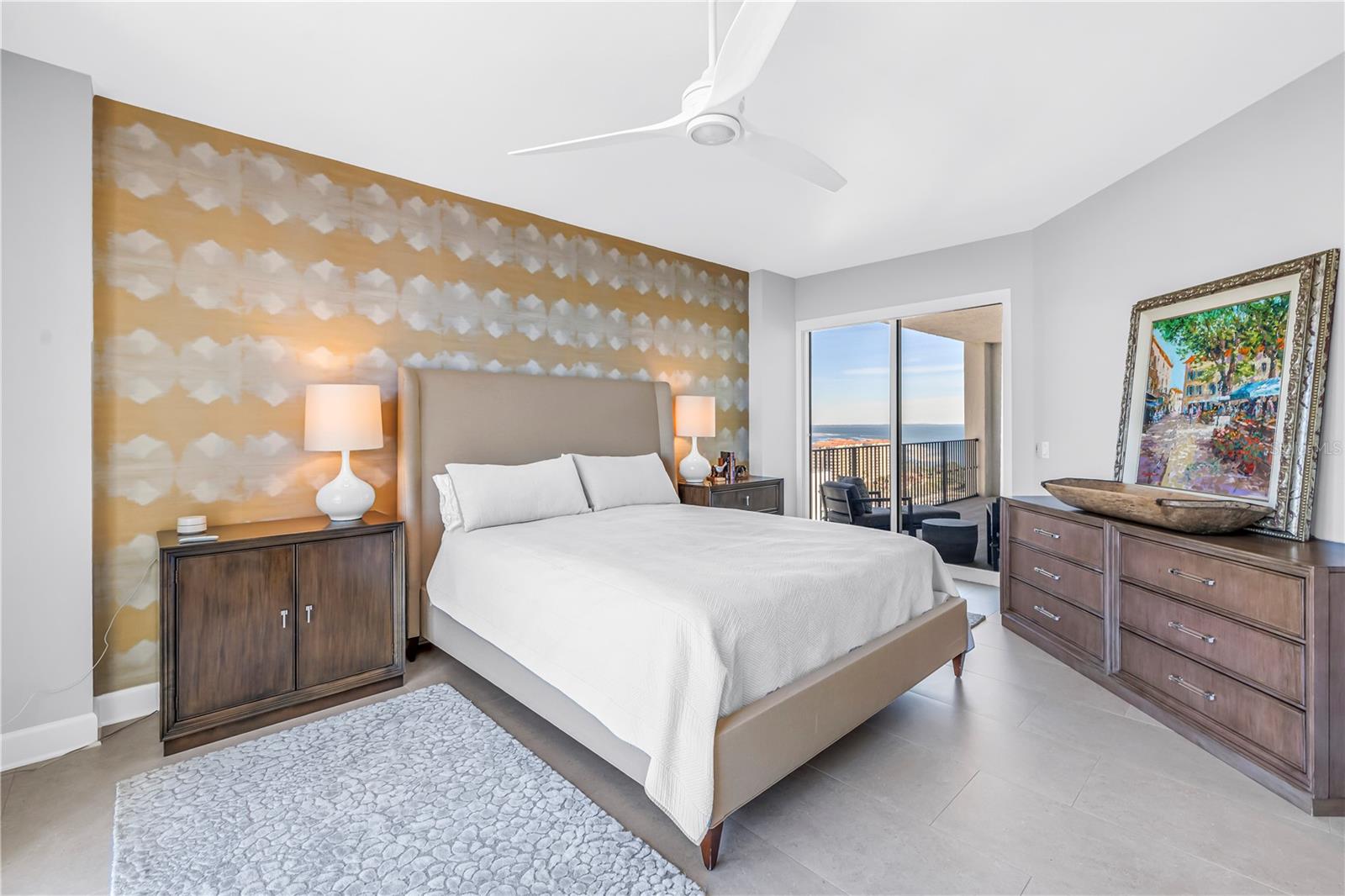 PARKSHORE PLAZA CONDO - Residential