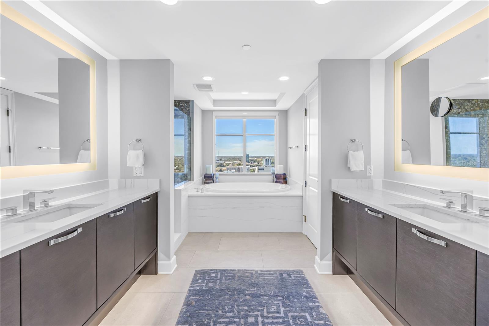 PARKSHORE PLAZA CONDO - Residential