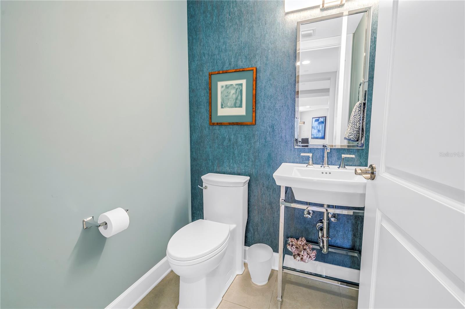 PARKSHORE PLAZA CONDO - Residential