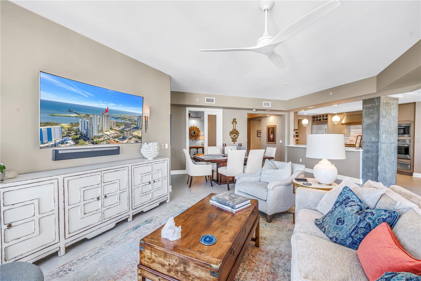 PARKSHORE PLAZA CONDO - Residential