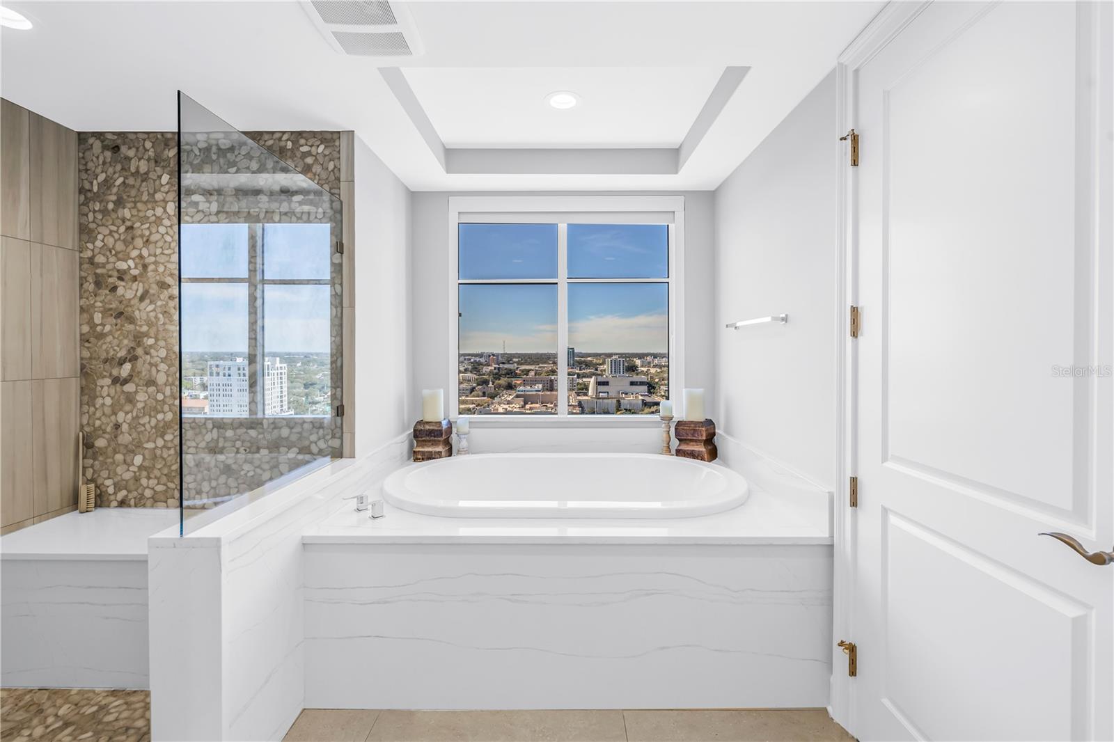 PARKSHORE PLAZA CONDO - Residential